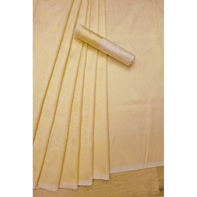 Women Golden Silk Banarasi Saree With Unstitched Blouse