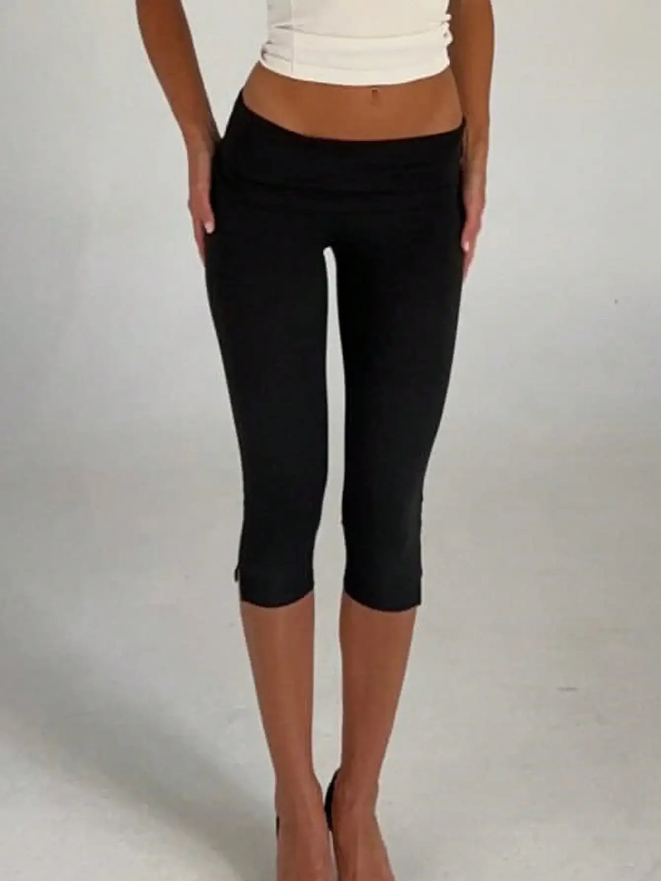 Women's Retro Low Waist Capri Leggings With Fold Over Waistband