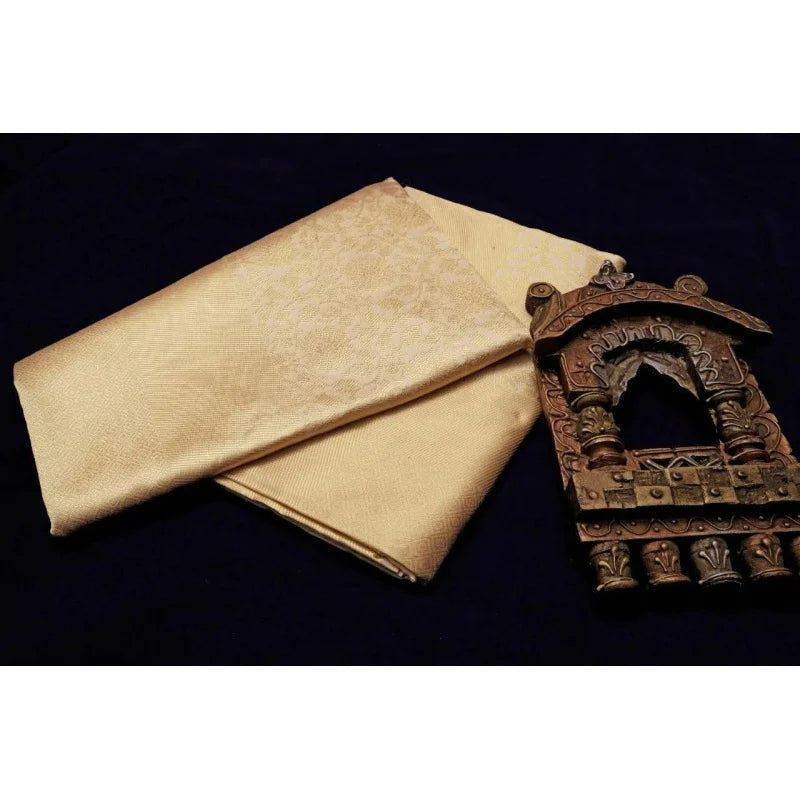 Women Golden Silk Banarasi Saree With Unstitched Blouse