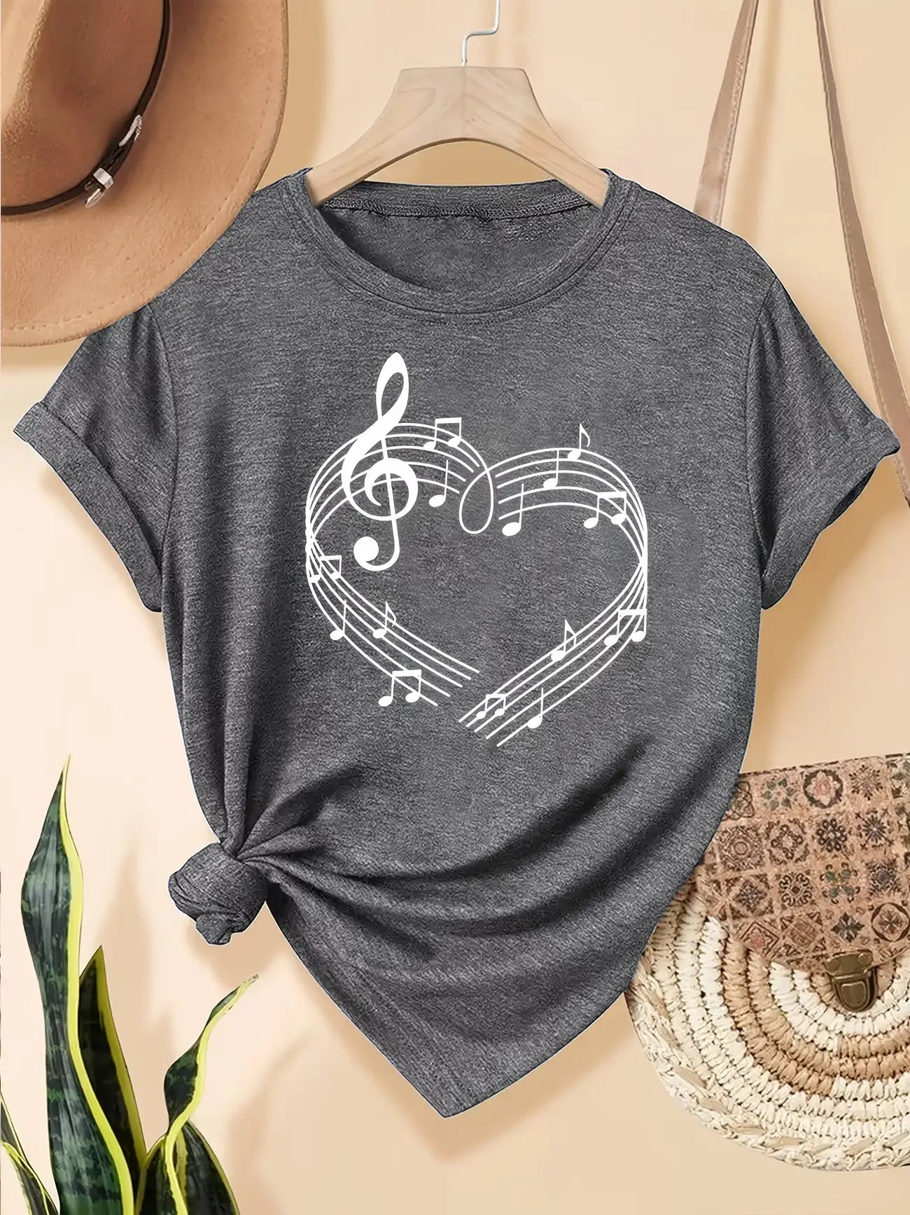 Women Short Sleeve Music Notes Heart Design T Shirt